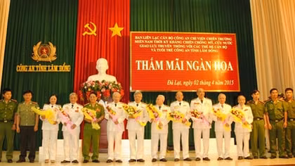 Cán bộ Công an chi viện chiến trường miền Nam giao lưu tuổi trẻ Công an Lâm Đồng