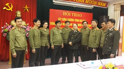 Xây dựng chương trình đào tạo trình độ Đại học ngành Tham mưu chỉ huy CAND