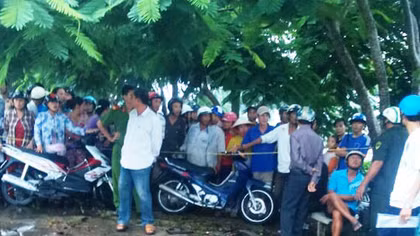 Đang đi xuồng bị sét đánh tử vong