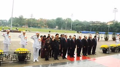 Lãnh đạo Đảng, Nhà nước vào Lăng viếng Chủ tịch Hồ Chí Minh
