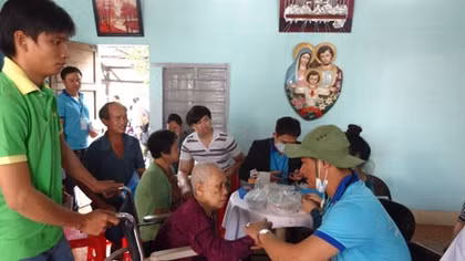Những điều trông thấy sau bài viết “Có một làng phong giữa phố”