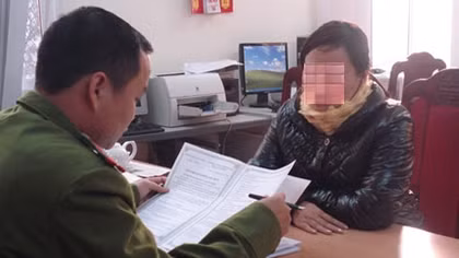 Khai báo gian dối có thể cấu thành tội phạm