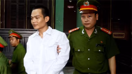 Y án chung thân cho nghịch tử giết cha