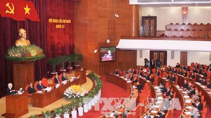 Ngày làm việc đầu tiên Hội nghị lần thứ mười Ban Chấp hành Trung ương Đảng khóa XI