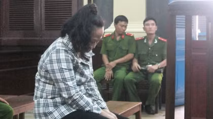 Lừa bán nhà dự án, nhân viên ủy ban phường chiếm đoạt tiền tỷ
