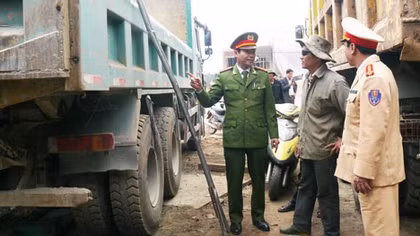 Vấn nạn xe quá khổ, quá tải, hết hạn kiểm định