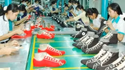 Kim ngạch xuất khẩu giày, dép ước đạt 1,05 tỷ USD