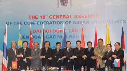 Đồng chí Thuận Hữu được bầu làm chủ tịch Liên đoàn các nhà báo ASEAN