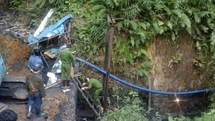 200 người đang chạy đua cứu hộ vụ sập hầm lò ở Hòa Bình