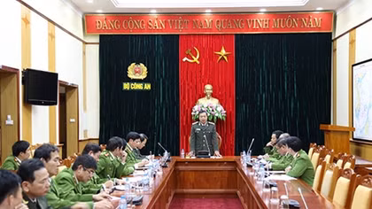 Thứ trưởng Phạm Dũng làm việc với Tổng cục Cảnh sát 