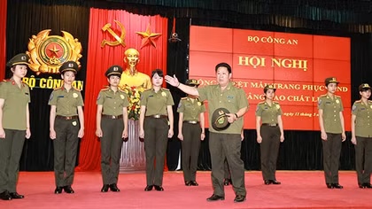 Bộ Công an tổng duyệt mẫu trang phục CAND cải tiến nâng cao chất lượng