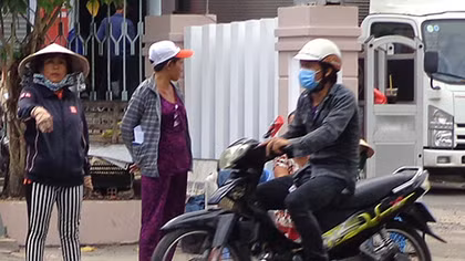 Cò vé lộng hành ga Sài Gòn 