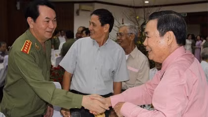 Gặp mặt cán bộ cao cấp đã nghỉ hưu nhân dịp Tết Nguyên đán Ất Mùi