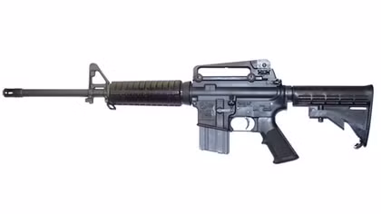 Khởi tố đối tượng tàng trữ 2 khẩu súng AR15 cùng 103 viên đạn