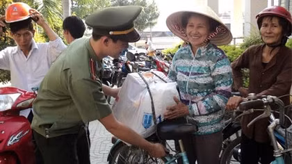 Tổng cục Chính trị CAND: Ấm lòng người nghèo xã An Tịnh