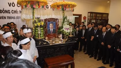 Hàng nghìn người dân tham gia lễ truy điệu ông Nguyễn Bá Thanh