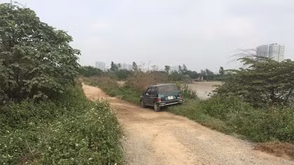 Đang điều tra vụ trộm xe ô tô bên trong chứa nhiều vàng
