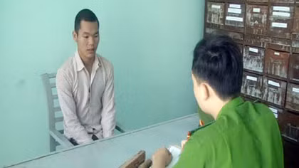 Đập phá tiệm internet trả thù cái tát tai
