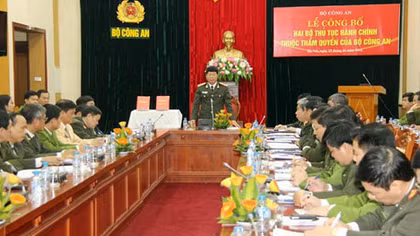 Tạo môi trường thuận lợi cho hoạt động sản xuất, kinh doanh
