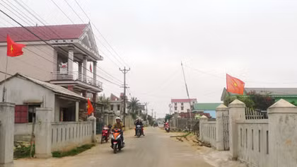 Làng chài tỉ phú nơi cửa biển