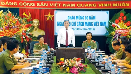Báo là nhịp cầu tô đậm sự gắn kết giữa công an với nhân dân