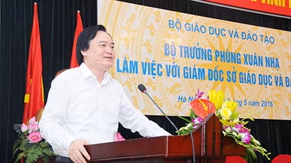 Bộ trưởng Giáo dục làm việc với 63 Giám đốc sở