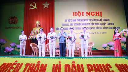 Món quà bất ngờ của trinh sát ma túy ngay trước giờ ăn hỏi