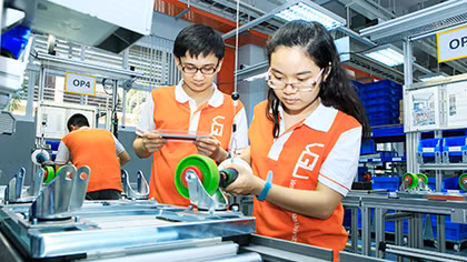 Bài cuối: Ngăn dòng chảy máu chất xám và ngoại tệ
