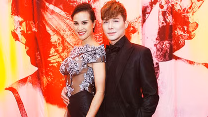Lại “nóng” chuyện mặc hở, thi chui