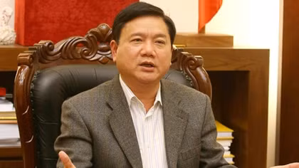Gần dân nên như thế nào?