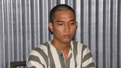 Nghi ngờ bạn gái “đổi lòng”, chém người dằn mặt