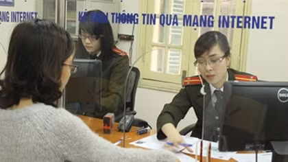 Giải quyết hàng trăm ngàn hồ sơ đề nghị cấp hộ chiếu qua Internet