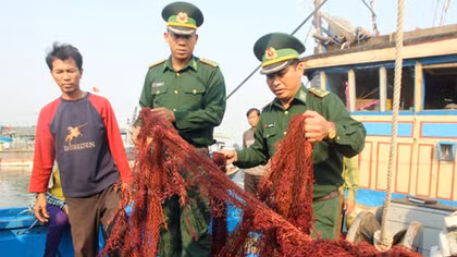 Ngư dân Quảng Nam bị cướp tài sản, phá ngư lưới cụ trên vùng biển Hoàng Sa
