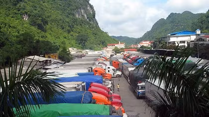 Không dừng kiểm tra với nông sản xuất khẩu để tránh ùn tắc