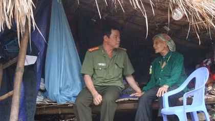 Công an Bắc Kạn xây nhà tình nghĩa tặng gia đình khó khăn