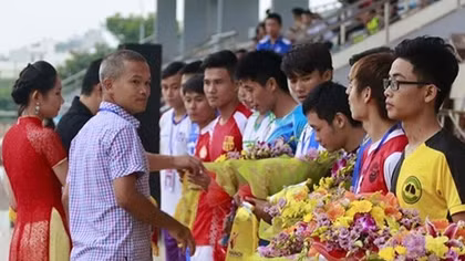 Tận tâm với bóng đá “phủi”
