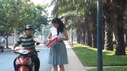 Truy tố băng nhóm dạt nhà cướp xe ôm