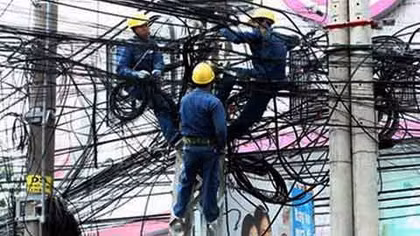 Hạ ngầm dây điện, cáp nổi trên 200 tuyến phố Hà Nội