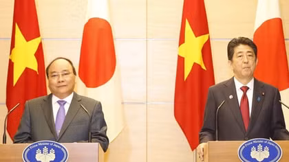 Thủ tướng Nguyễn Xuân Phúc hội đàm với Thủ tướng Nhật Bản Shinzo Abe
