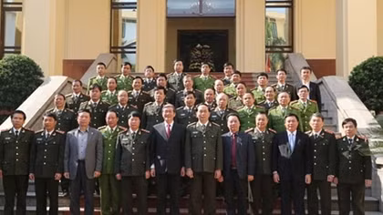 Triển khai công tác lý luận năm 2016 trong Công an nhân dân