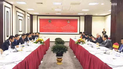 Đoàn công tác Tổng cục Cảnh sát thăm và làm việc tại Lào