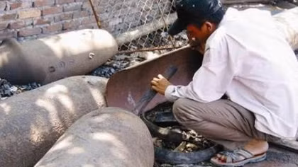 Ba thanh niên tử nạn vì cưa bom