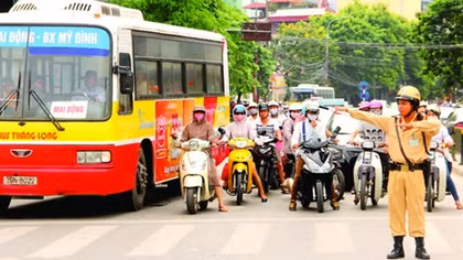 Bảo đảm trật tự an toàn giao thông trong dịp Tết Nguyên Đán Ất Mùi 2015