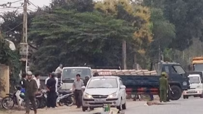 Taxi tông trực diện người đi bộ tử vong