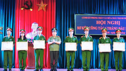 Cảnh sát Phòng cháy và chữa cháy TP Hà Nội sơ kết 6 tháng đầu năm 2015