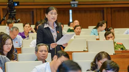 Xử lý hình sự nếu cố ý dự báo thời tiết sai, gây hậu quả