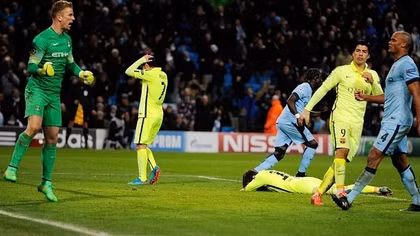 Suarez tiếc nuối với quả phạt đền bị bỏ lỡ của Messi