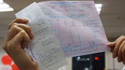 Tiếp tục có hoá đơn điện tăng bất thường trong tháng 8