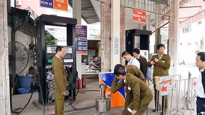 Vụ cây xăng gắn chíp gian lận: Bắt thêm 1 Trưởng phòng và 3 đồng phạm