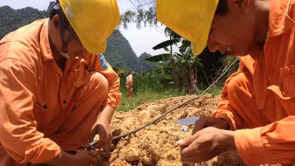 Cần tạo được áp lực để EVN thay đổi